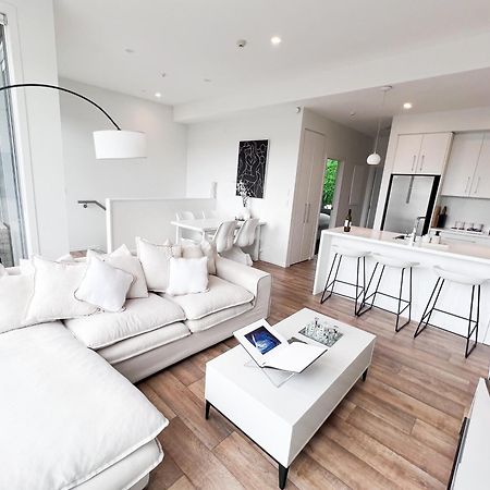 Luxury 2 Bedroom Apartment With Cocktail Bar And Espresso Machine Auckland Luaran gambar